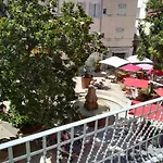 Апартаменты Le Balcon De Sadi Carnot Plein Centre Historique *
