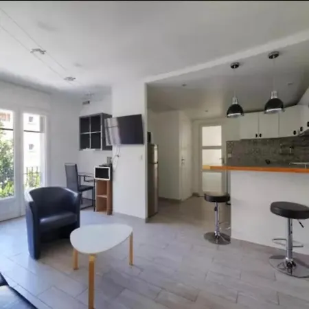 Appartement Le Balcon De Sadi Carnot Plein Centre Historique La Ciotat