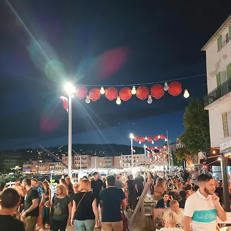 Le Balcon De Sadi Carnot Plein Centre Historique * Ла-Сьота