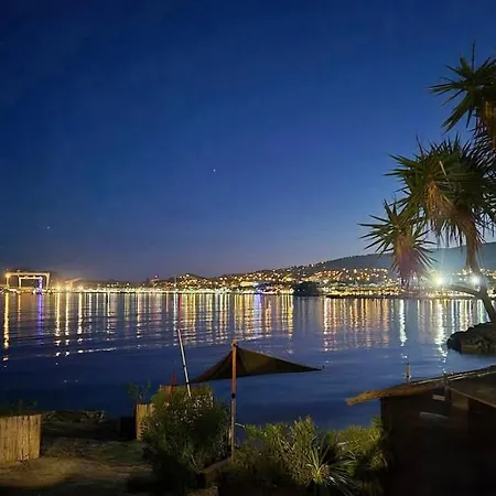 Le Balcon De Sadi Carnot Plein Centre Historique Appartement La Ciotat