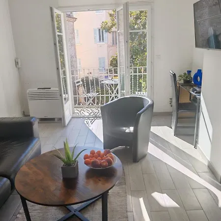 Le Balcon De Sadi Carnot, Plein Centre Historique - Climatisation & Wifi Fibre *