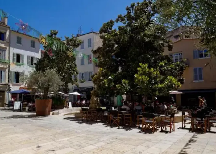 Le Balcon De Sadi Carnot Plein Centre Historique Apartment La Ciotat