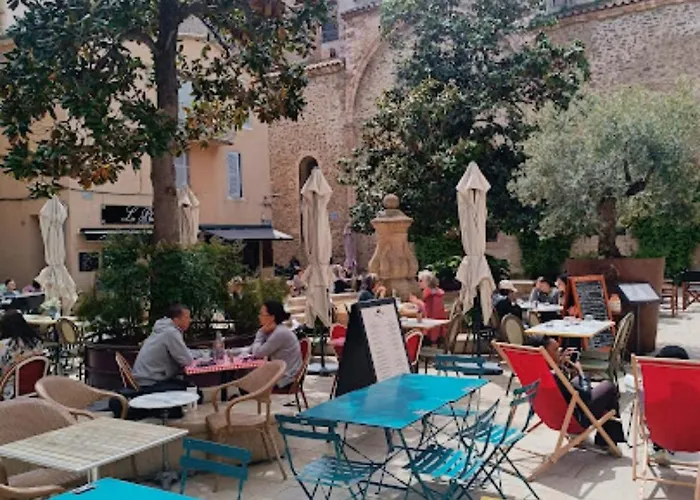 Le Balcon De Sadi Carnot Plein Centre Historique Apartment La Ciotat