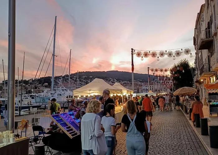 Le Balcon De Sadi Carnot Plein Centre Historique La Ciotat